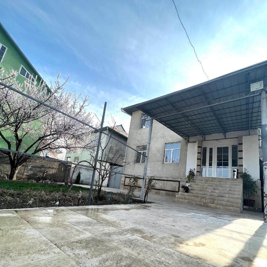 Abs Guest House Osh Ngoại thất bức ảnh
