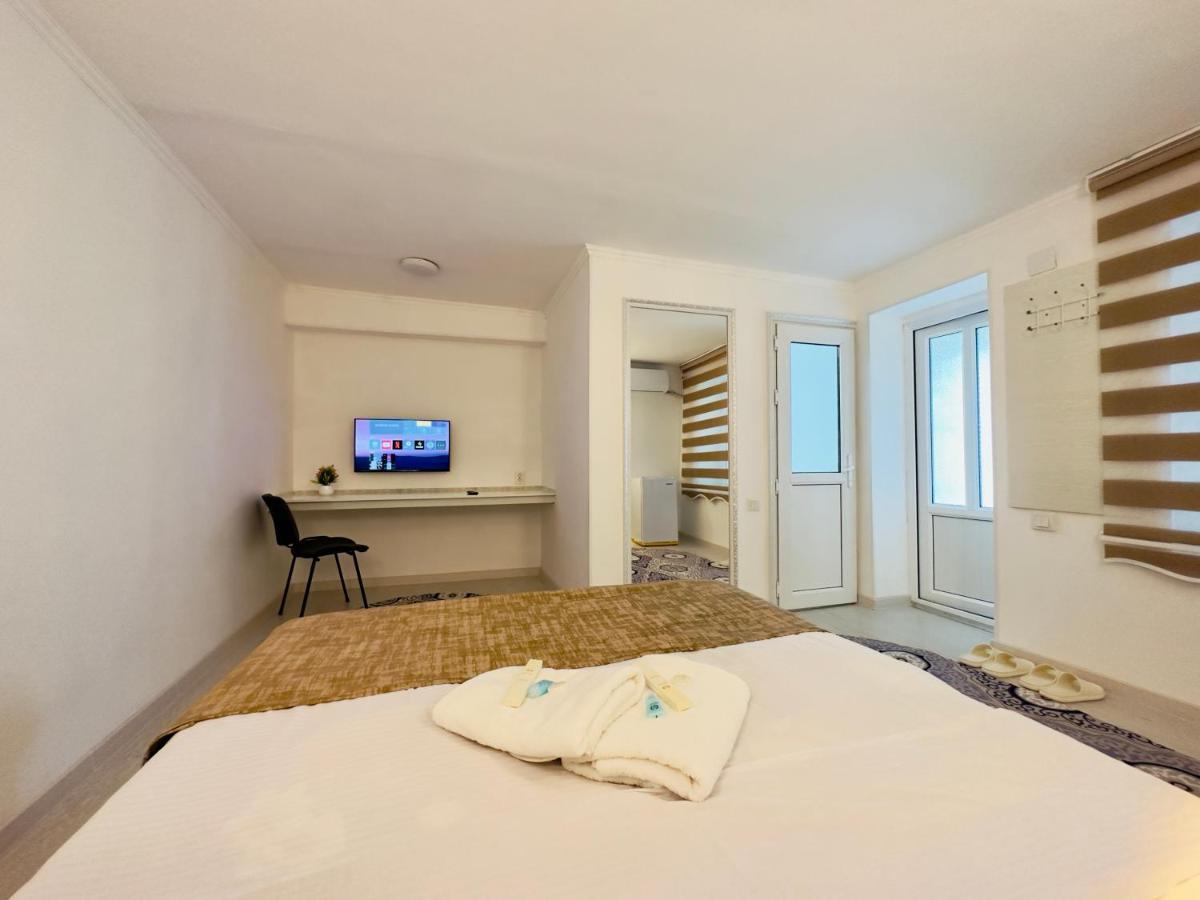 Abs Guest House Osh Ngoại thất bức ảnh