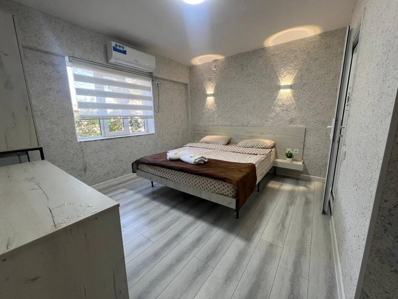 Abs Guest House Osh Ngoại thất bức ảnh